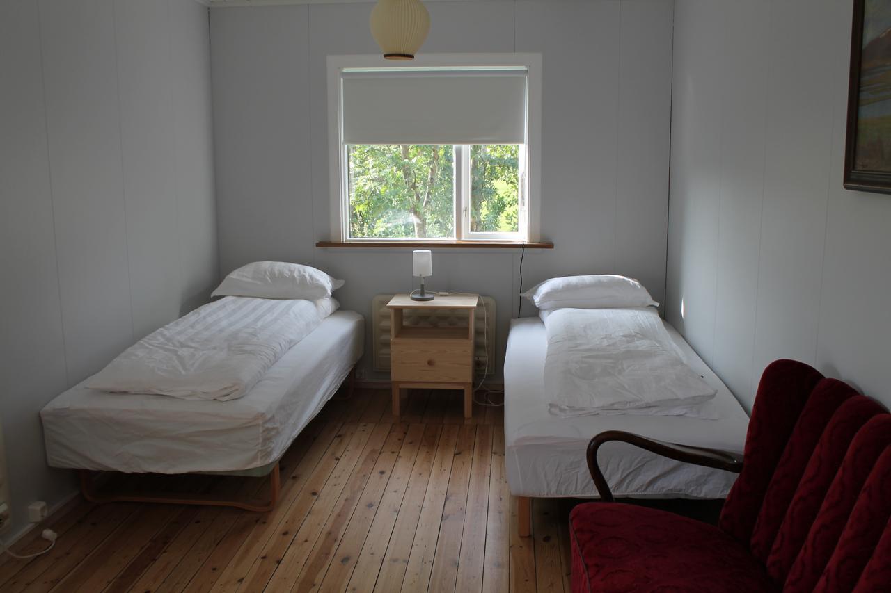 Midhop Guesthouse Thingeyrar Екстер'єр фото