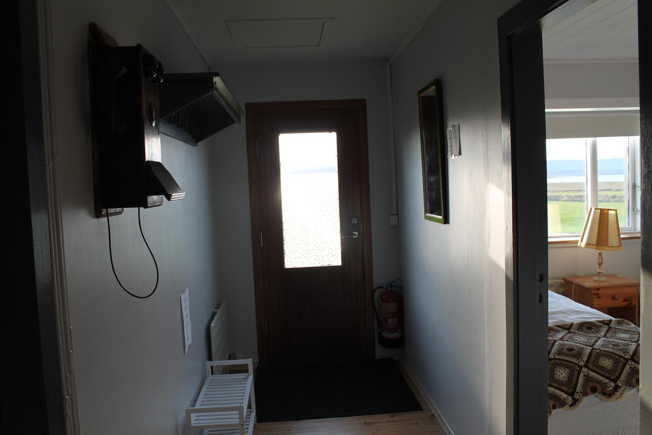 Midhop Guesthouse Thingeyrar Екстер'єр фото
