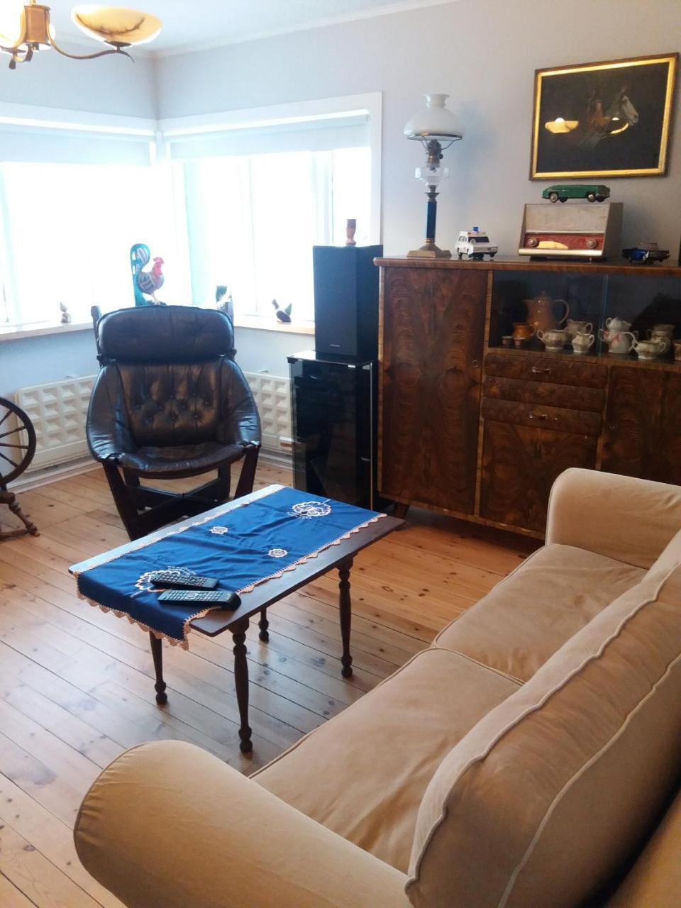 Midhop Guesthouse Thingeyrar Екстер'єр фото